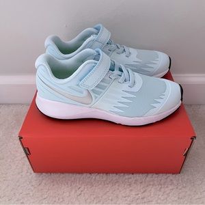 NWT - Nike Star Runner, Little Kids 1